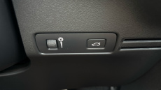 Volvo Xc40 1.5 T3 [163] R DESIGN 5dr Petrol Estate